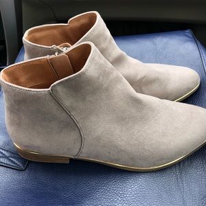 Ankle boots
